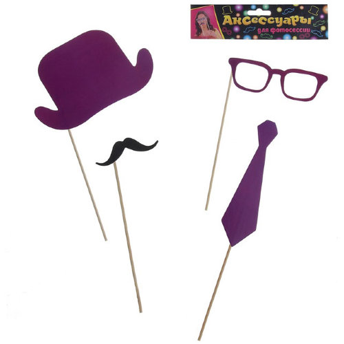 Аксессуары для фотосессии - шляпа, галстук, очки, усы, фиолетовый В набор фотобутафории входит шляпа, бабочка,губы и очки, все элементы на палочке