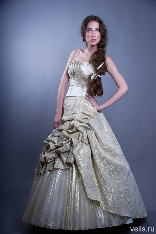 Свадебный комплект 234, корсет и юбка Свадебный наряд: корсет и пышная юбка 42 размера, цвет золото с бежевым