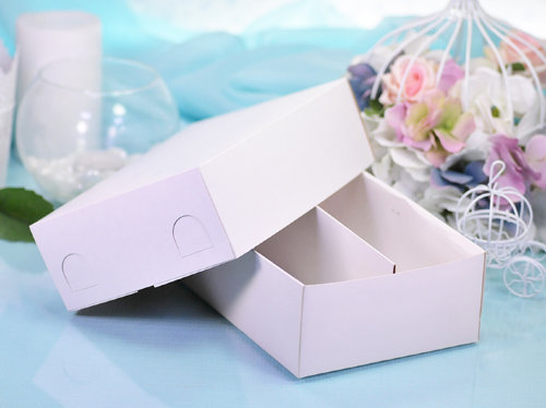 Коробка для бокалов Коробка для упаковки свадебных бокалов для шампанского. Размер коробки 230*140*65мм