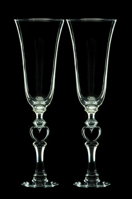 Свадебные бокалы Г1 для декора 2шт., Сердечко в ножке Свадебные бокалы из стекла для самостоятельного декора, в ножке бокала объемное сердечко. Высота бокала 23см