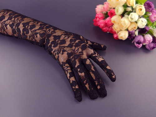 Перчатки №4 черные, гипюр  Черные длинные 45см гипюровые перчатки