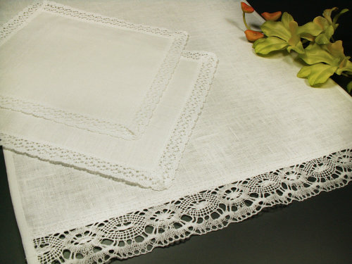 Венчальный набор льняной, белый рушник + 2 салфетки Венчальный белый льняной рушник в комплекте с 2 салфетками для свечей