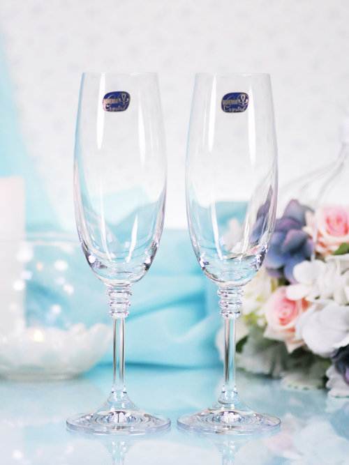 Свадебные бокалы Olivia Высокие свадебные бокалы для шампанского (Bogemia) из высококачественного выдувного стекла. Высота 21см