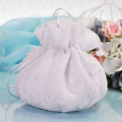 Сумочка невесты В-143 Белая сумочка кисетик для невесты с твердым донышком. Размер 18*18см