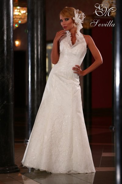 Свадебное платье Sevilla Красивое белое платье для стройной невесты А-силуэта с встроенным подъюбником, размер 40-42