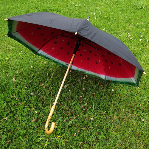 Зонт-трость Арбуз Зонт трость полуавтомат, двойное покрытие: внутренняя часть изображение арбуза, верхняя - черный цвет. Под заказ, срок 3-5 дней