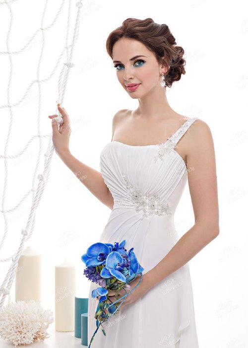 Свадебное платье мод. С0072 Белое недорогое свадебное платье от To be Bride, великолепная посадка по фигуре, размер 46-48