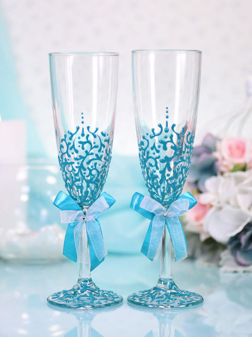 Свадебные бокалы Ажур бирюза Свадебные бокалы, ручной декор ажурной росписью по стеклу и бантом из лент