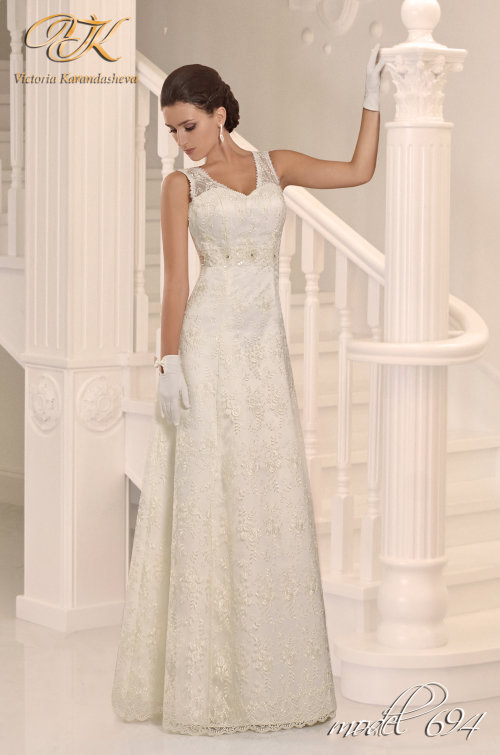 Белое свадебное платье мод. 694 Белое свадебное платье с кружевной спинкой, размер 46, идеально сидит по фигуре, элегантное